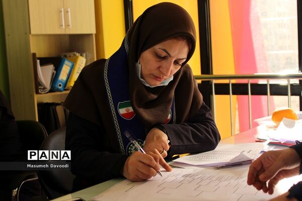 بازدید مدیرکل آموزش و پرورش فارس از محل داوری هفتمین دوره مسابقات استانی المپیاد رویش