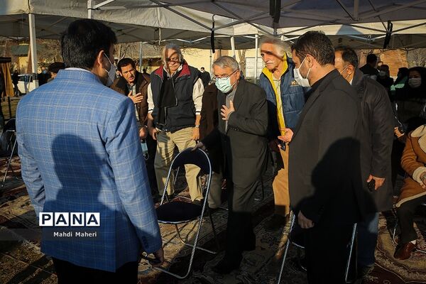 مراسم درختکاری در پارک پردیسان