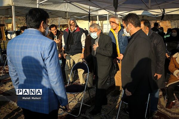 مراسم درختکاری در پارک پردیسان