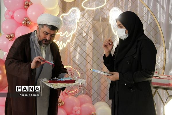 جشن عبادت دانش‌آموزان آموزشگاه شاهد فاطمه‌الزهرا(س) اسلامشهر