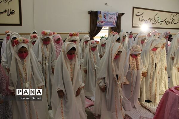 جشن عبادت دانش‌آموزان آموزشگاه شاهد فاطمه‌الزهرا(س) اسلامشهر