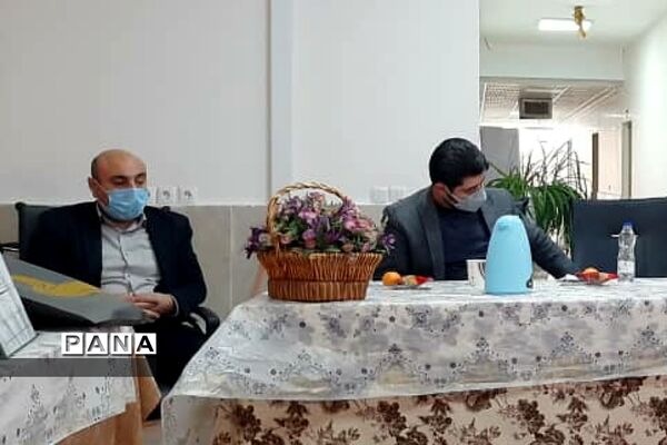 تقدیر از بانوان شاغل اداری آموزش و پرورش رودهن