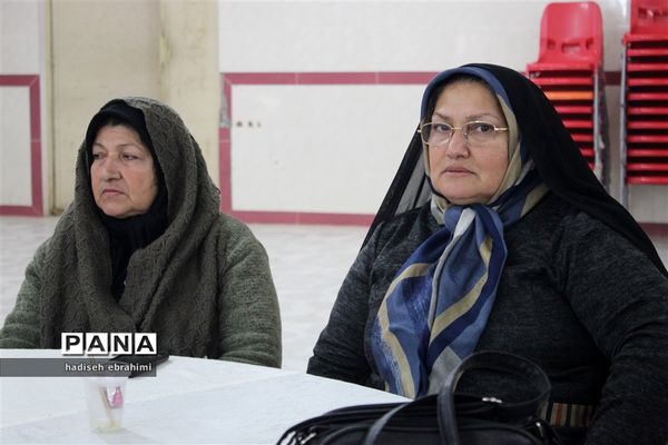 جشن ولادت حضرت زهرا در شهرستان گلوگاه