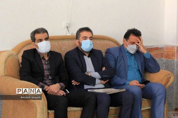 تجلیل از بانوان شاغل در اداره آموزش و پرورش شهرستان بوشهر