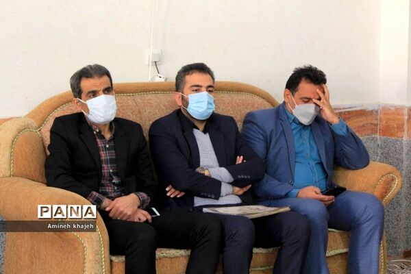 تجلیل از بانوان شاغل در اداره آموزش و پرورش شهرستان بوشهر