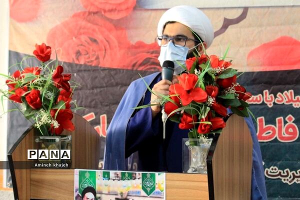 تجلیل از بانوان شاغل در اداره آموزش و پرورش شهرستان بوشهر