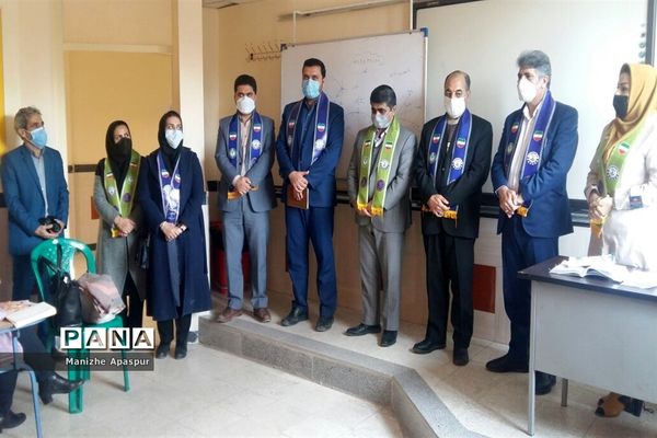 بازدید مسئولان سازمان دانش‌آموزی از کلاس‌های ضمن خدمت بازمهندسی مربیان تشکیلات