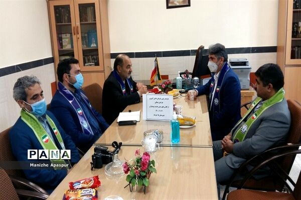 بازدید مسئولان سازمان دانش‌آموزی از کلاس‌های ضمن خدمت بازمهندسی مربیان تشکیلات