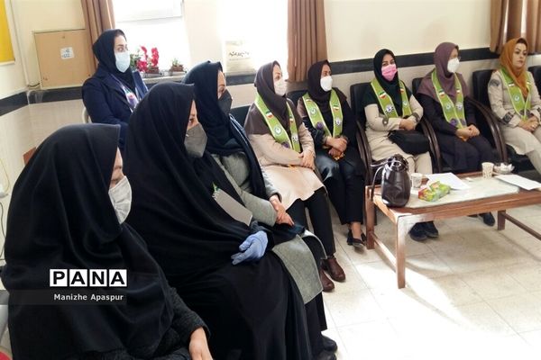 بازدید مسئولان سازمان دانش‌آموزی از کلاس‌های ضمن خدمت بازمهندسی مربیان تشکیلات