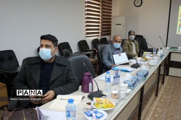 نشست هم‌اندیشی کارشناسان امور اداری آموزش و پرورش شهرستان‌ها و مناطق استان بوشهر