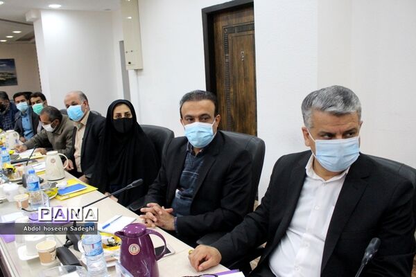 نشست هم‌اندیشی کارشناسان امور اداری آموزش و پرورش شهرستان‌ها و مناطق استان بوشهر