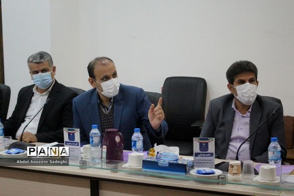 نشست هم‌اندیشی کارشناسان امور اداری آموزش و پرورش شهرستان‌ها و مناطق استان بوشهر