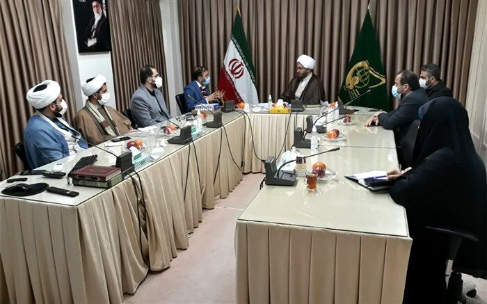 دیدار اعضای دبیرخانه مدرسه انقلاب 1400 با نماینده مقام معظم رهبری در اتحادیه