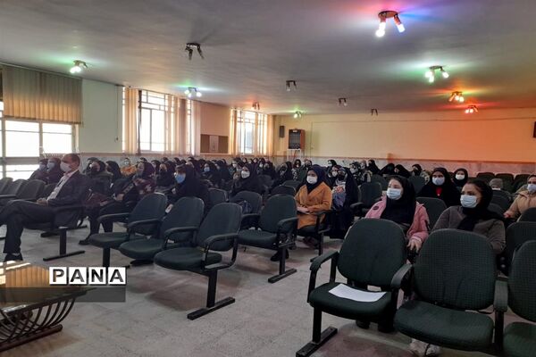 برگزاری انتخابات مجلس دانش آموزی دختر و پسر  ناحیه 4 کرج