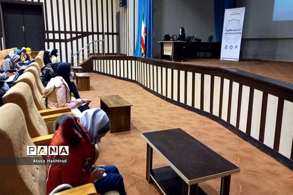 برگزاری دوره آموزشی دانش‌آموزان خبرنگار پانا ناحیه 3 کرج