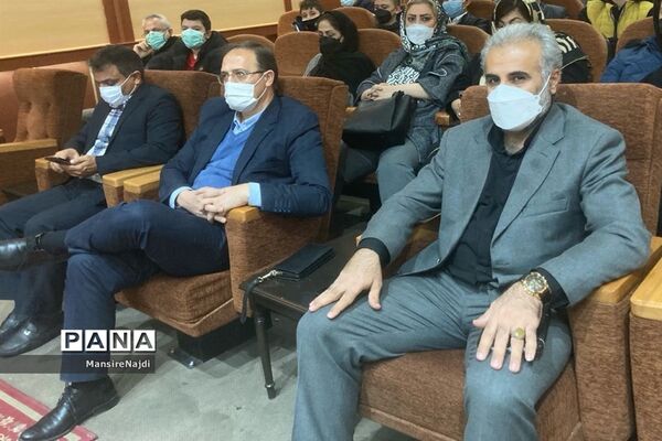 مراسم تقدیر از برگزیدگان نیمسال اول دبیرستان تربیت اسلامی یاسر منطقه 1