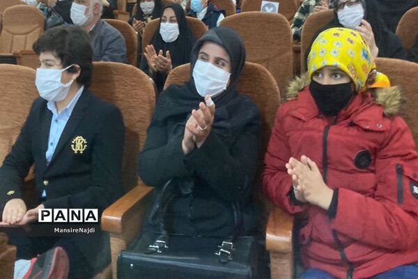 مراسم تقدیر از برگزیدگان نیمسال اول دبیرستان تربیت اسلامی یاسر منطقه 1