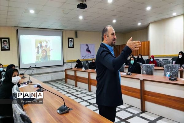 برگزاری کارگاه آموزش سواد زندگی در مسیر خوب زیستن در زندگی مشترک در ناحیه ۲ اهواز