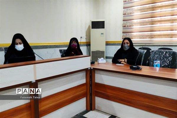 برگزاری کارگاه آموزش سواد زندگی در مسیر خوب زیستن در زندگی مشترک در ناحیه ۲ اهواز