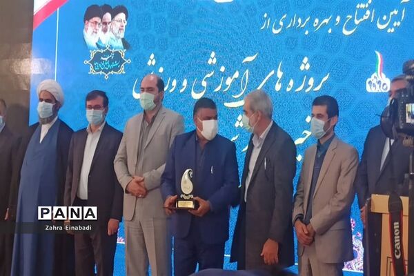 آیین افتتاح و بهره‌برداری از پروژه‌های آموزشی و ورزشی خیرساز در ملارد