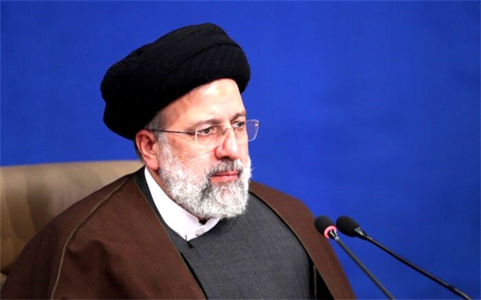 یک ساعت هم کوتاهی در مبارزه با گران‌فروشی جایز نیست