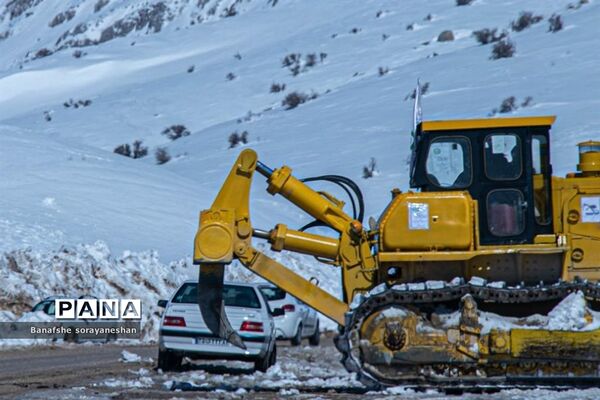 یک روز برفی در پیست اسکی سپیدان