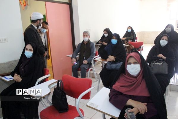 دوره آموزشی نماز ویژه مدیران و معلمان در بوشهر