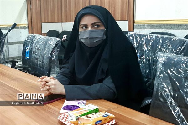 آیین تجلیل از بانوان ستادی آموزش و پرورش ناحیه 2 اهواز