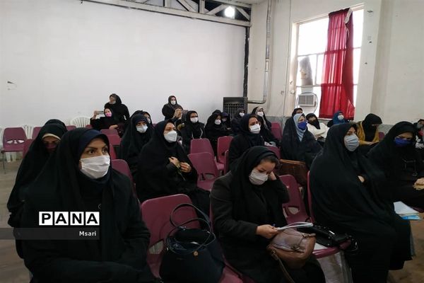 برگزاری گردهمایی مربیان پیشتاز سازمان دانش‌آموزی شاهین شهر