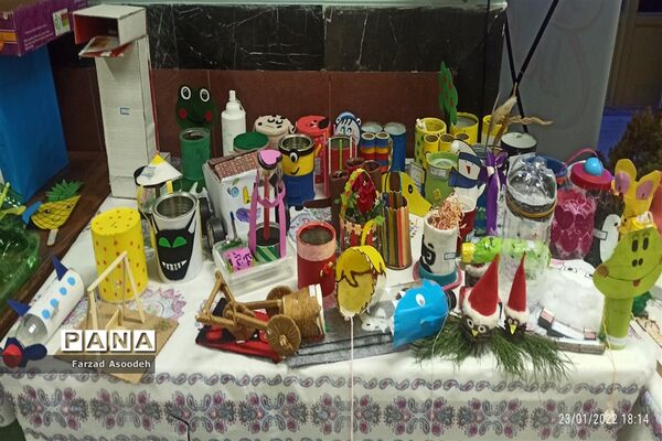 برگزاری نمایشگاه هنرهای دستی به‌مناسبت هفته طبیعت