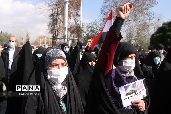 راهپیمایی  نمازگزاران تهرانی در حمایت از مردم مظلوم یمن