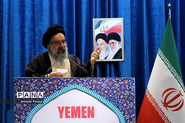 راهپیمایی  نمازگزاران تهرانی در حمایت از مردم مظلوم یمن