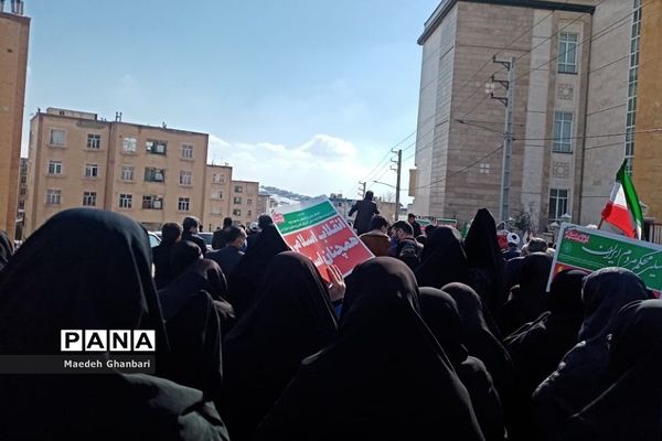 راهپیمایی نمازگزاران بعد از نماز جمعه شهر پردیس