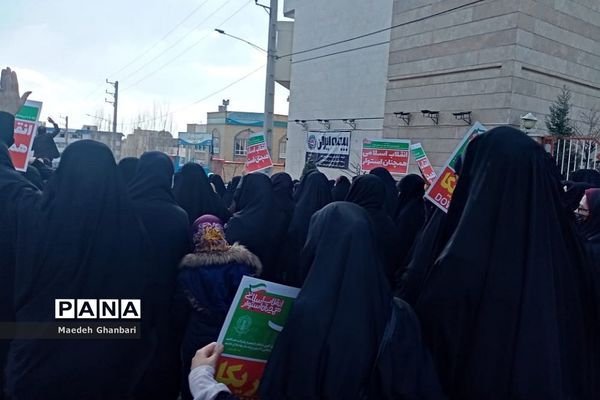 راهپیمایی نمازگزاران بعد از نماز جمعه شهر پردیس