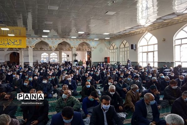 برپایی نماز جمعه کاشمر در جوار امامزاده سید حمزه (ع)