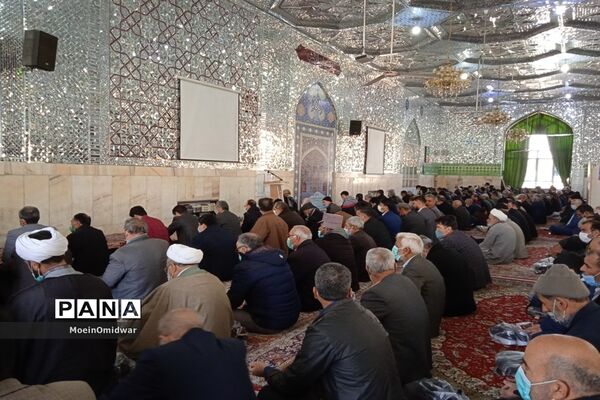 برپایی نماز جمعه کاشمر در جوار امامزاده سید حمزه (ع)