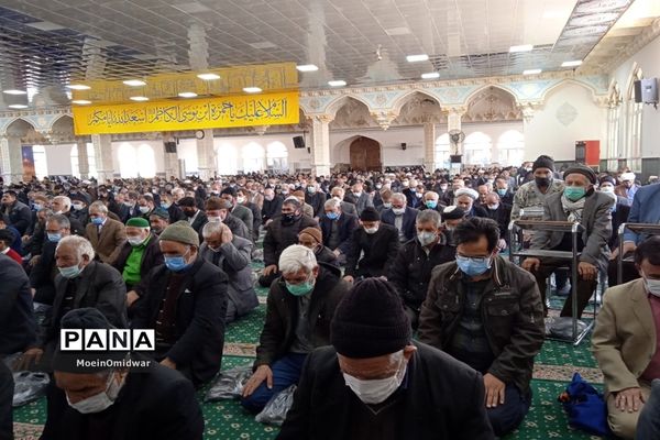 برپایی نماز جمعه کاشمر در جوار امامزاده سید حمزه (ع)