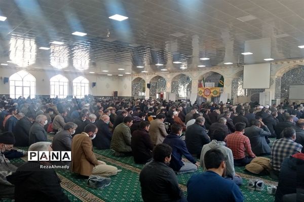 برپایی نماز جمعه کاشمر در جوار امامزاده سید حمزه (ع)