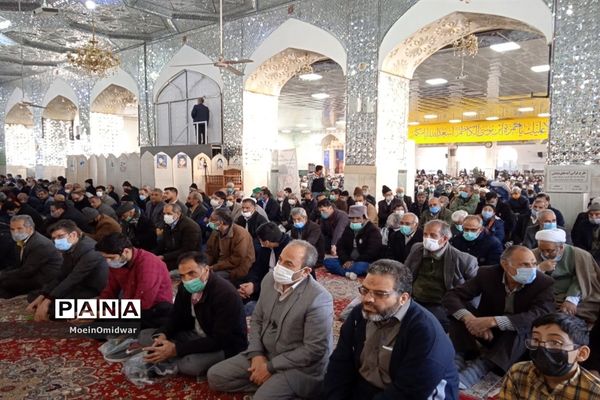 برپایی نماز جمعه کاشمر در جوار امامزاده سید حمزه (ع)