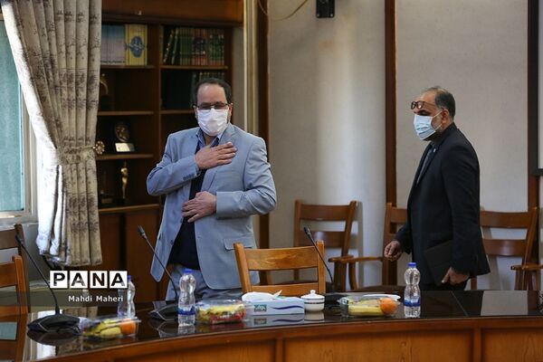نشست خبری رئیس دانشگاه تهران