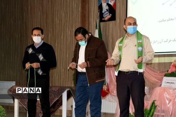 برگزاری کارگاه آموزشی مربیان پیشتاز سازمان دانش‌آموزی ناحیه۶ مشهد