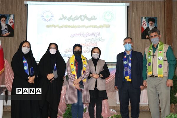 برگزاری کارگاه آموزشی مربیان پیشتاز سازمان دانش‌آموزی ناحیه۶ مشهد