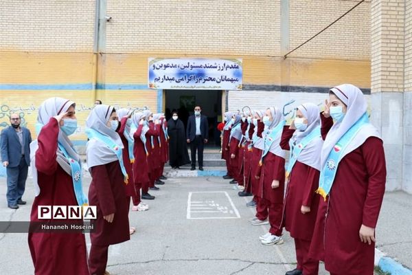 مانور تشکیلاتی یاوران انقلاب و نواختن زنگ انقلاب در شهریار