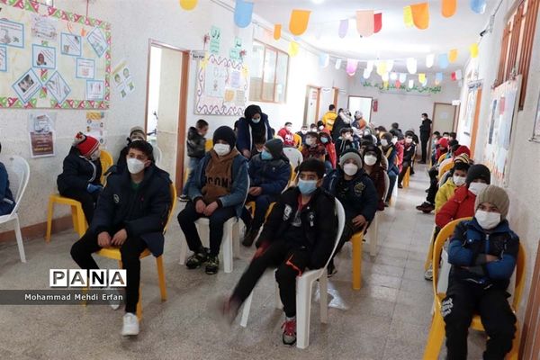 زنگ انقلاب در مدارس آباده