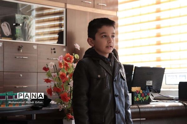 زنگ انقلاب در مدارس آباده