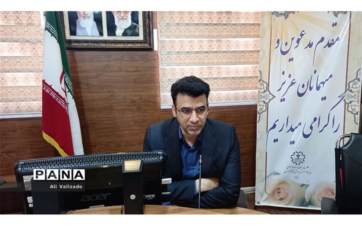 دانش‌آموزان از ابتدای شکل‌گیری انقلاب نقش مهم و تاثیرگذاری داشتند
