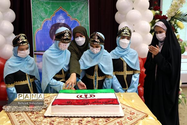 آیین نواختن زنگ انقلاب در ارومیه