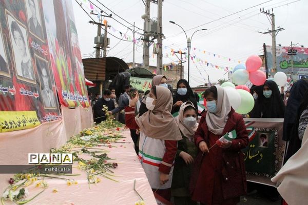 گلباران تمثال امام خمینی (ره) و شهدای انقلاب اسلامی شهرستان بهبهان