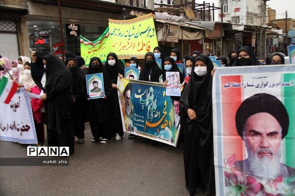 گلباران تمثال امام خمینی (ره) و شهدای انقلاب اسلامی شهرستان بهبهان