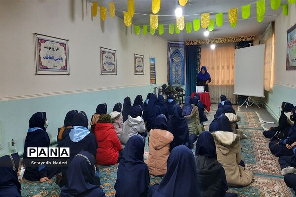 کارگاه آموزشی بهداشت دوران بلوغ دختران درشهرستان قرچک